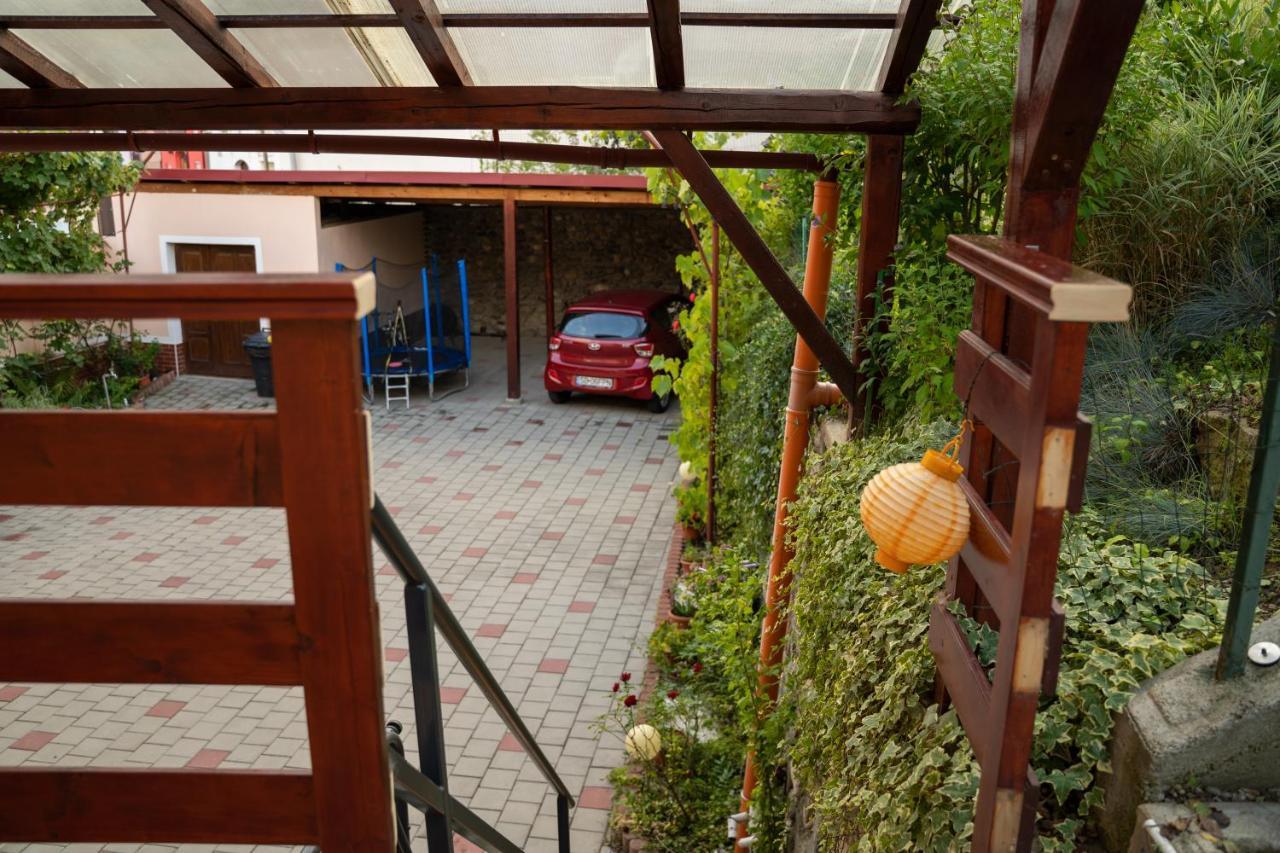 Apartament Panoramic La Casa In Comuna Răşinari Kültér fotó